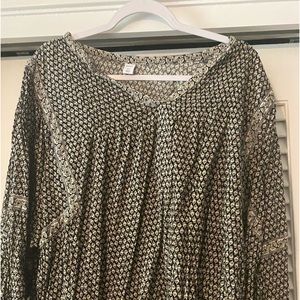 Old Navy Plus Size Top - smoke free home